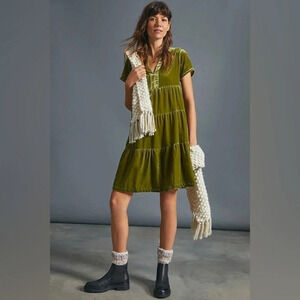 ANTHROPOLOGIE MAEVE VELVET TIER GREEN DRESS SIZE‎ XS